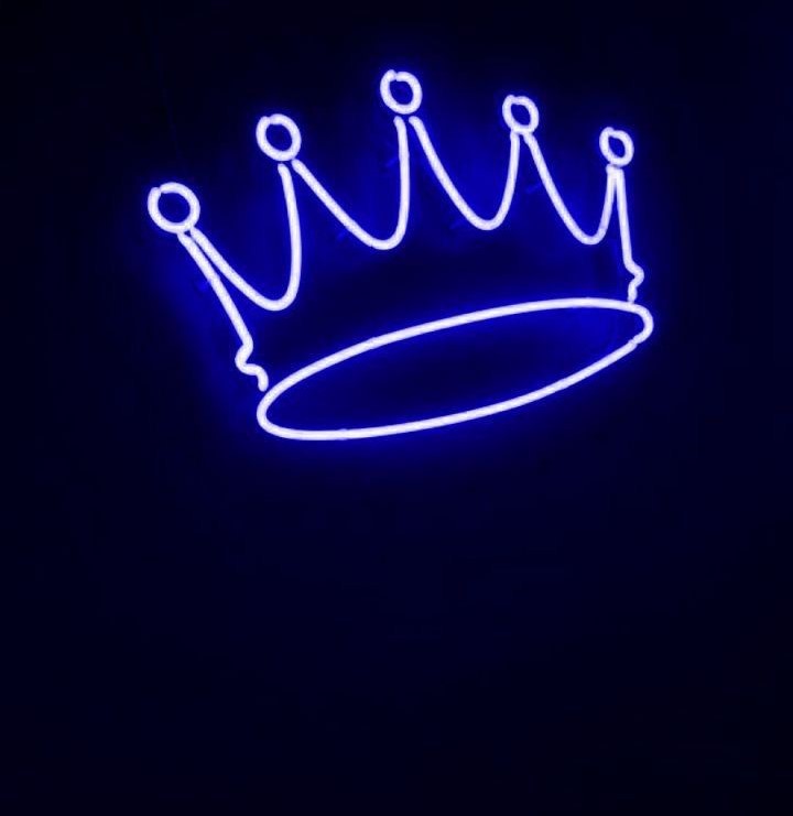 Crown Neon